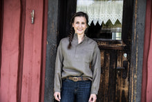 Load image into Gallery viewer, Tobacco - linen shirt