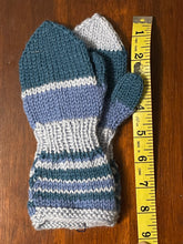 Load image into Gallery viewer, Hand knit child mittens
