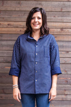 Load image into Gallery viewer, Traditional Solberg Dark Blue - cotton shirt - Button Down
